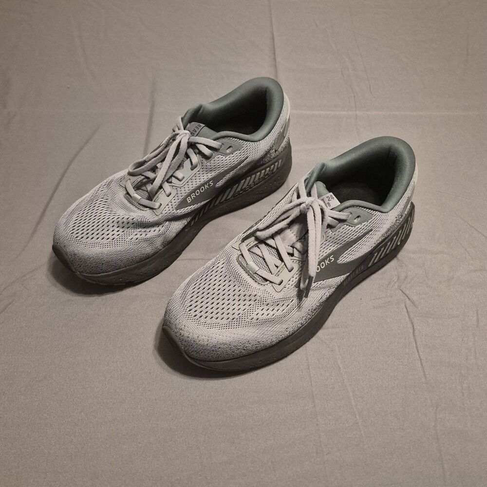 Brooks Beast GTS 24 Men Size 11 Grey Athletic Running Shoes Sneakers 1104251D069 - Picture 2 of 6